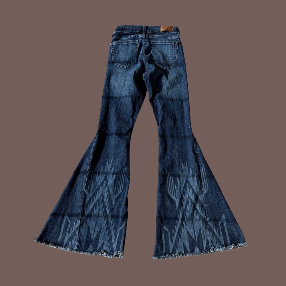Ariat Flare Jeans | Chimayo Print, Dark Wash | Size 25R | Vintage - Picture 5 of 5